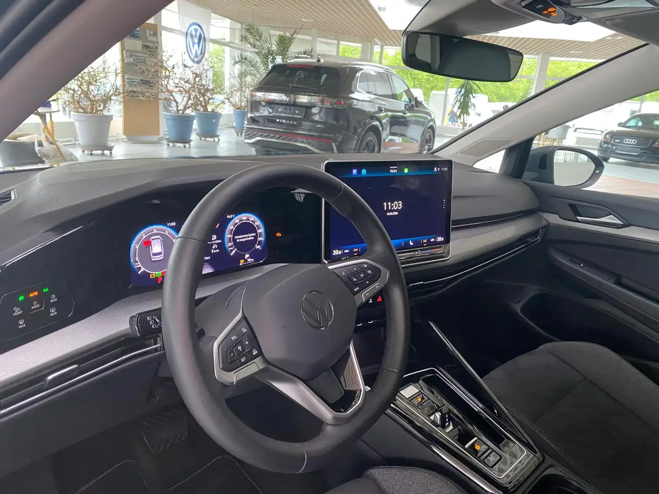 Volkswagen Golf Variant Style 1.5eTSI*DSG*LED+*RFK 360*ACC*Facelif — Galería del vehículo 8