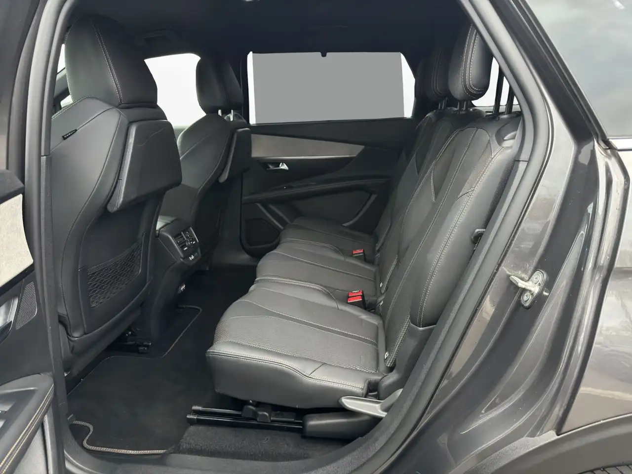 Peugeot 5008 GT *Tankgutschein 1.000€* Kamera Navi SHZ A — Galería del vehículo 10