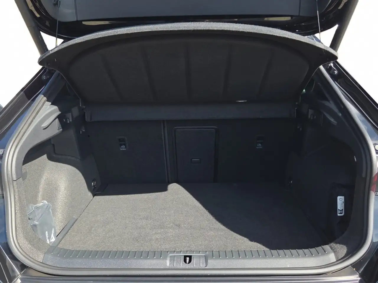 CUPRA Formentor 2.5 TSI DSG 4Drive VZ5 DCC AKEBONO*MATRIX*VIRTU... — معرض صور السيارة 9