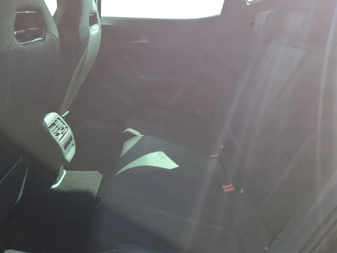 CUPRA Formentor 2.5 TSI DSG 4Drive VZ5 DCC AKEBONO*MATRIX*VIRTU... — معرض صور السيارة 20