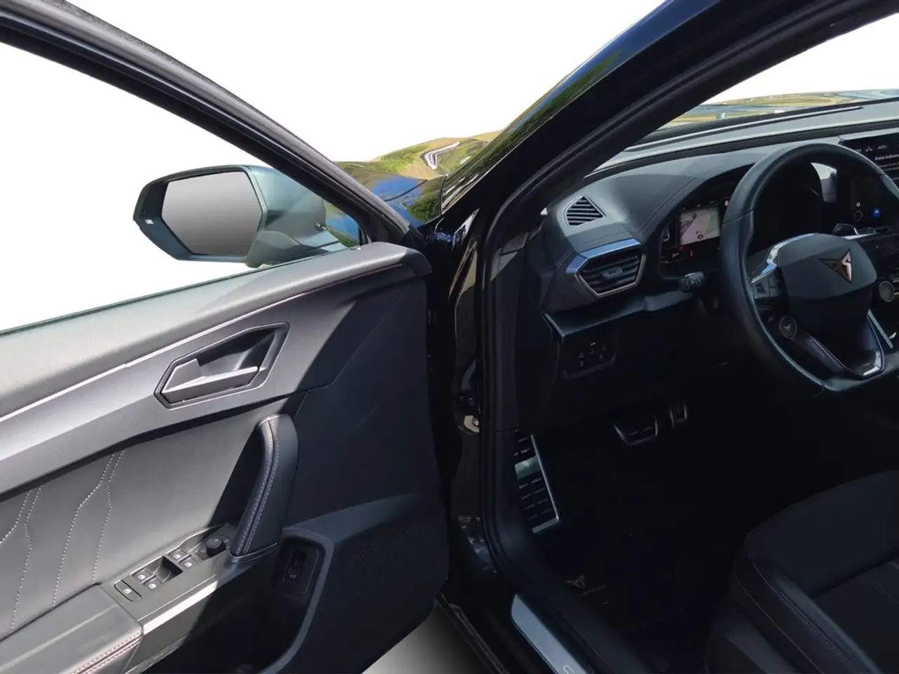 CUPRA Formentor 2.5 TSI DSG 4Drive VZ5 DCC AKEBONO*MATRIX*VIRTU... — معرض صور السيارة 11