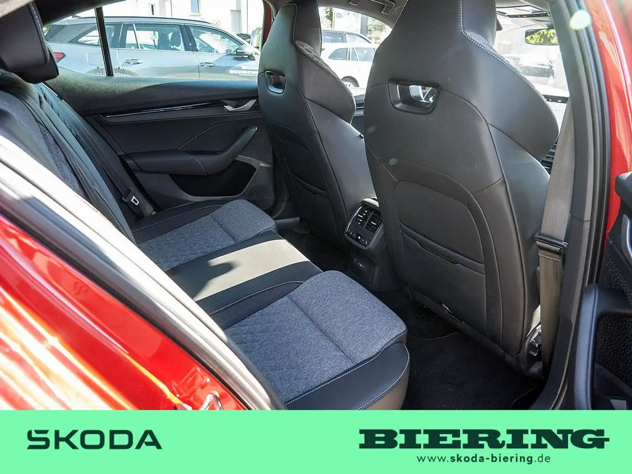 Skoda Octavia 1.5 TSI mHEV Sportline NAVI KAM ACC HUD — Vehicle gallery 4