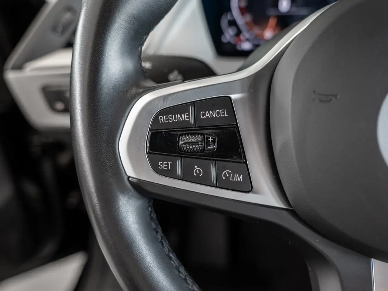 BMW 118 i Advantage LED W-LAN NAVI SITZHEIZUNG PDC — Galería del vehículo 21