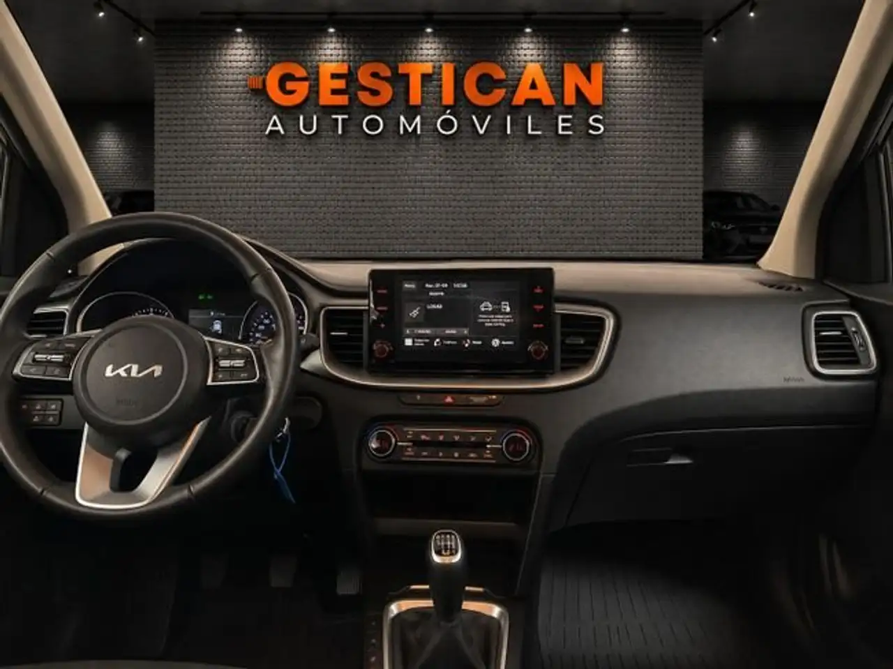 Kia XCeed 1.0 T-GDi Drive — Vehicle gallery 13