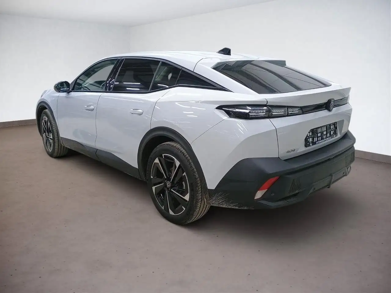 Peugeot 408 Allure Pack PureTech 130PS AT8 *SHZ*KAMERA* — معرض صور السيارة 9