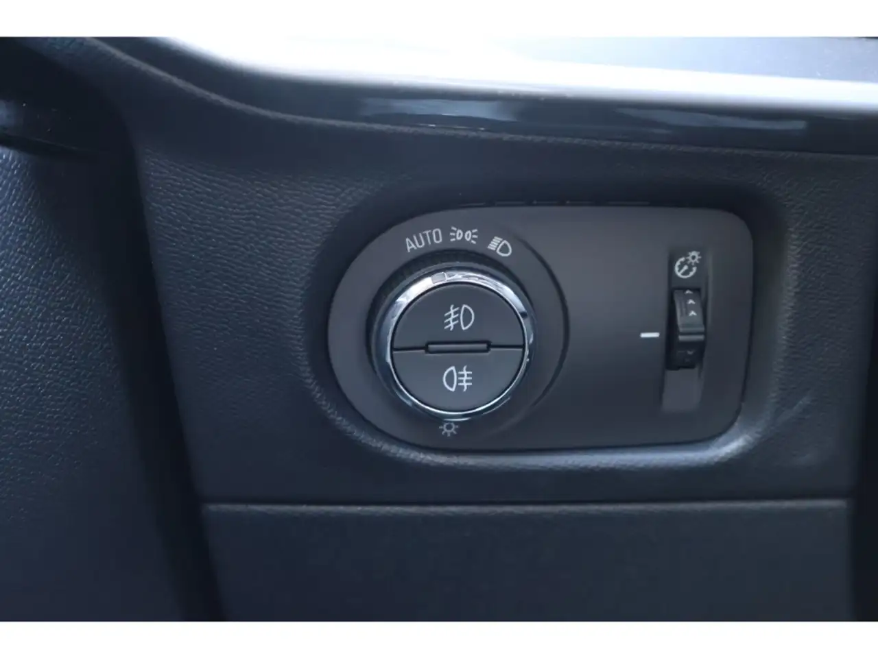 Opel Mokka GS Line Navi PDC SHZ Kamera LED ACC Apple CarPlay — Galería del vehículo 10