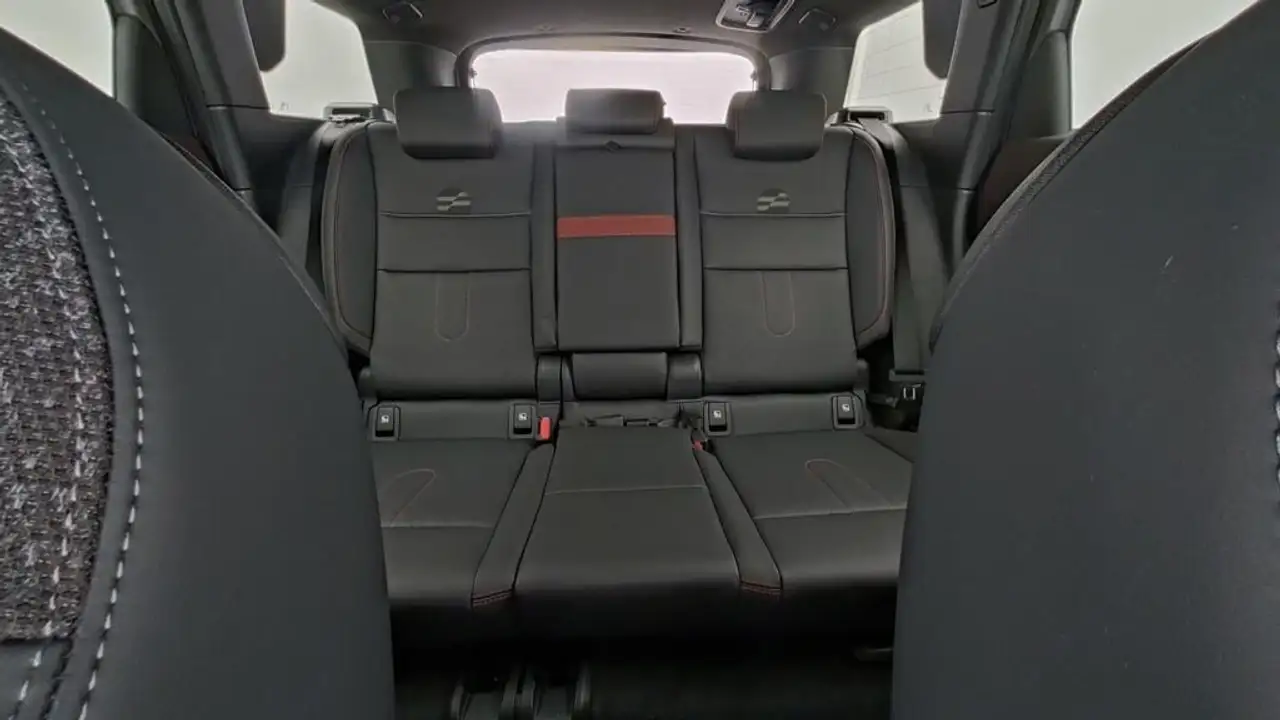 MINI John Cooper Works Countryman *Pano+H&K* — Vehicle gallery 9