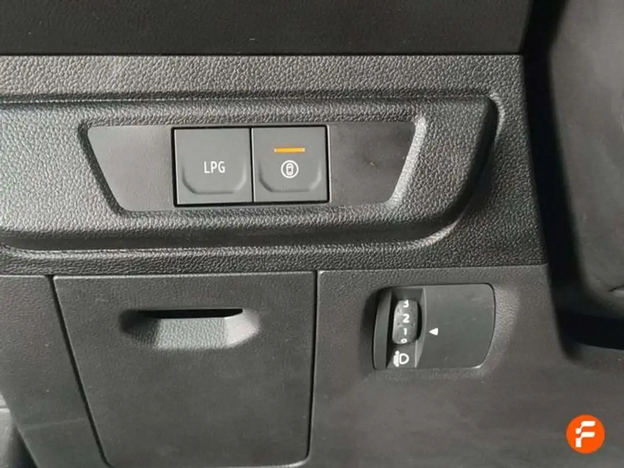 Dacia Sandero Essential 74kW (100CV) ECO-G — معرض صور السيارة 7