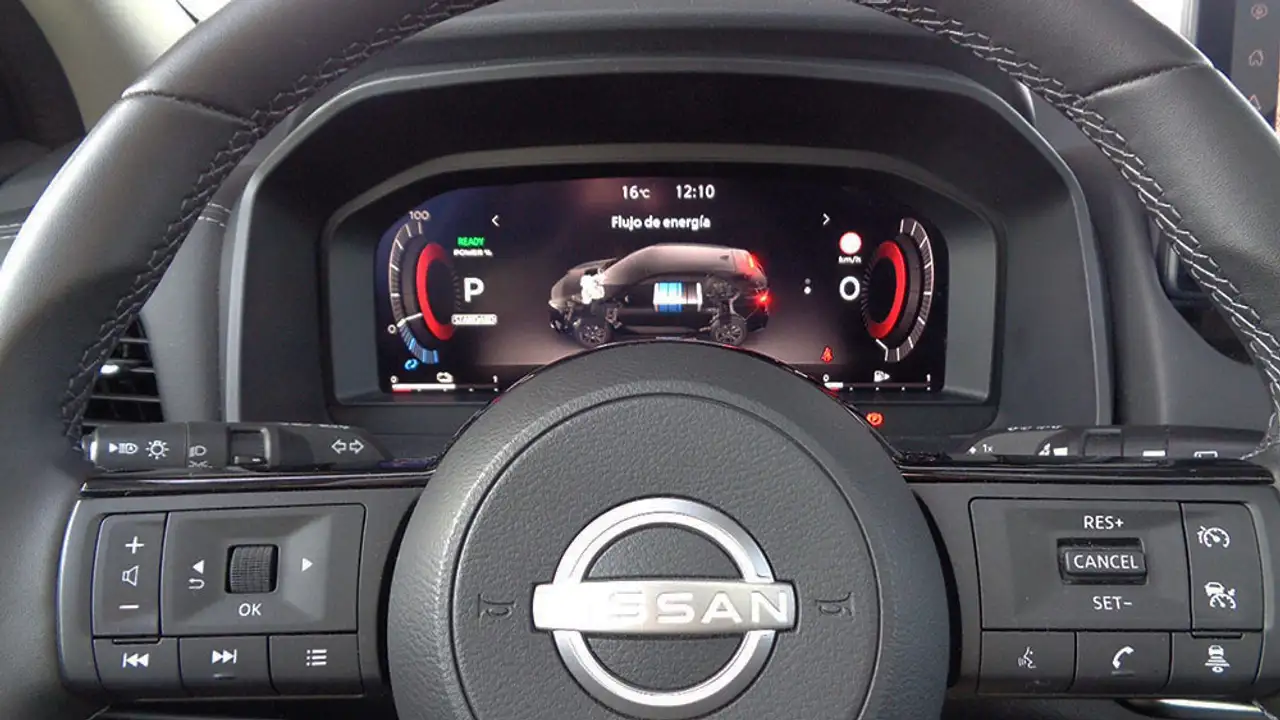 Nissan Qashqai E-POWER NCONECTA — معرض صور السيارة 14