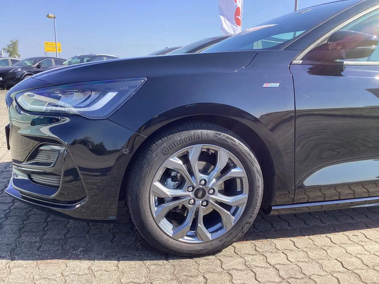 Ford Focus Turnier ST-Line*RFK*PP*LED*Winter-P.*Navi* — Vehicle gallery 5