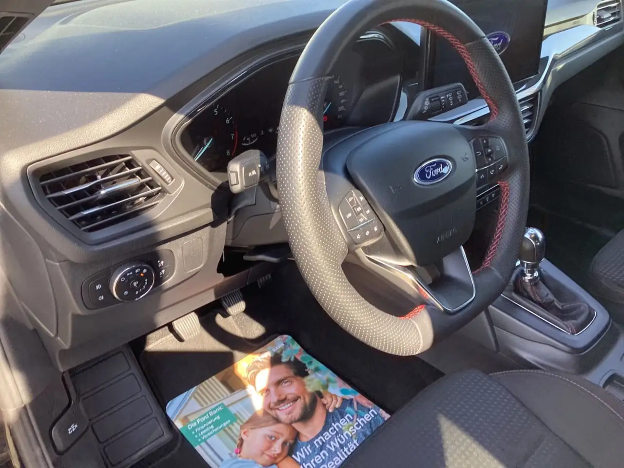 Ford Focus Turnier ST-Line*RFK*PP*LED*Winter-P.*Navi* — Vehicle gallery 14
