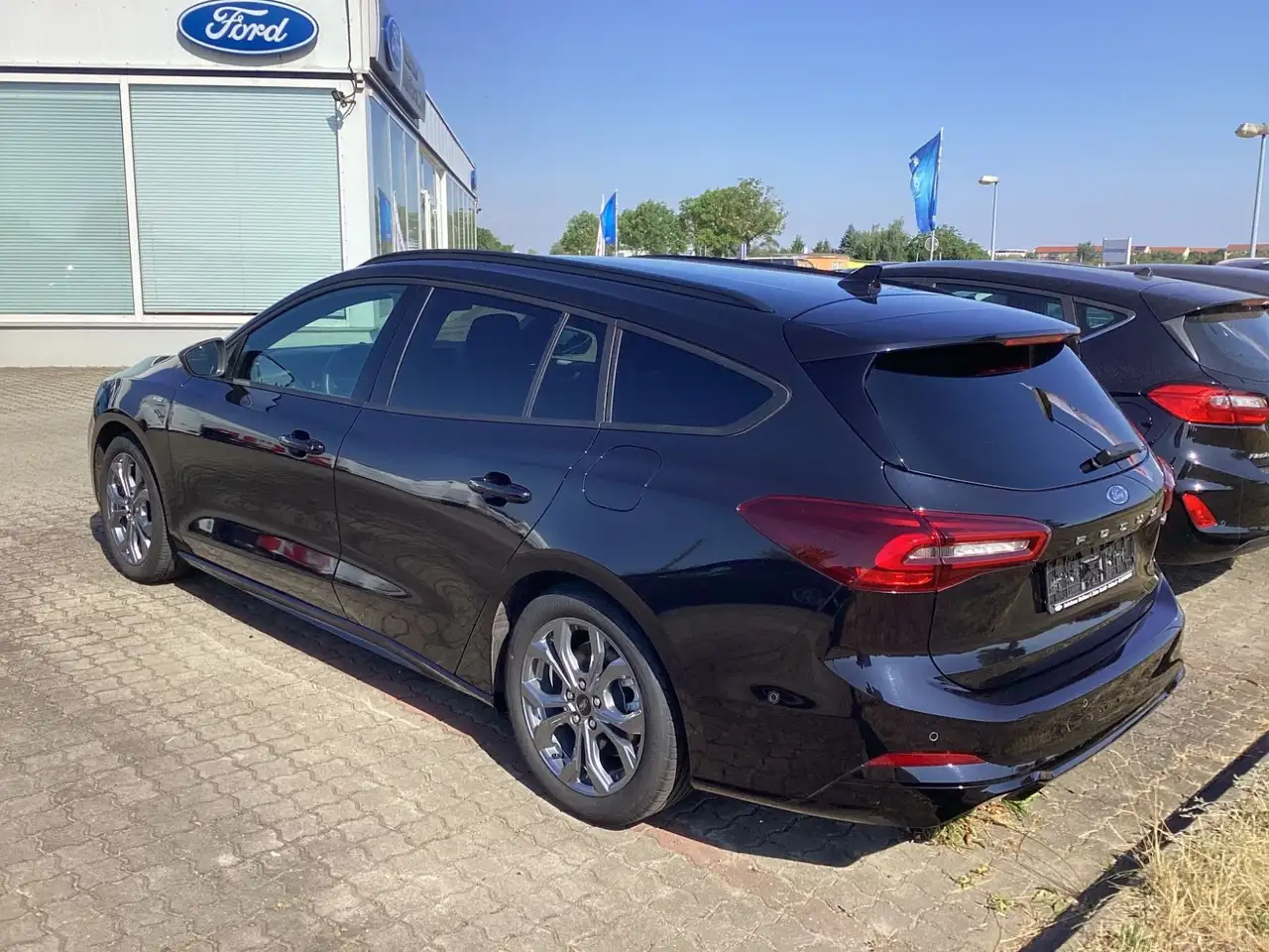 Ford Focus Turnier ST-Line*RFK*PP*LED*Winter-P.*Navi* — Vehicle gallery 2