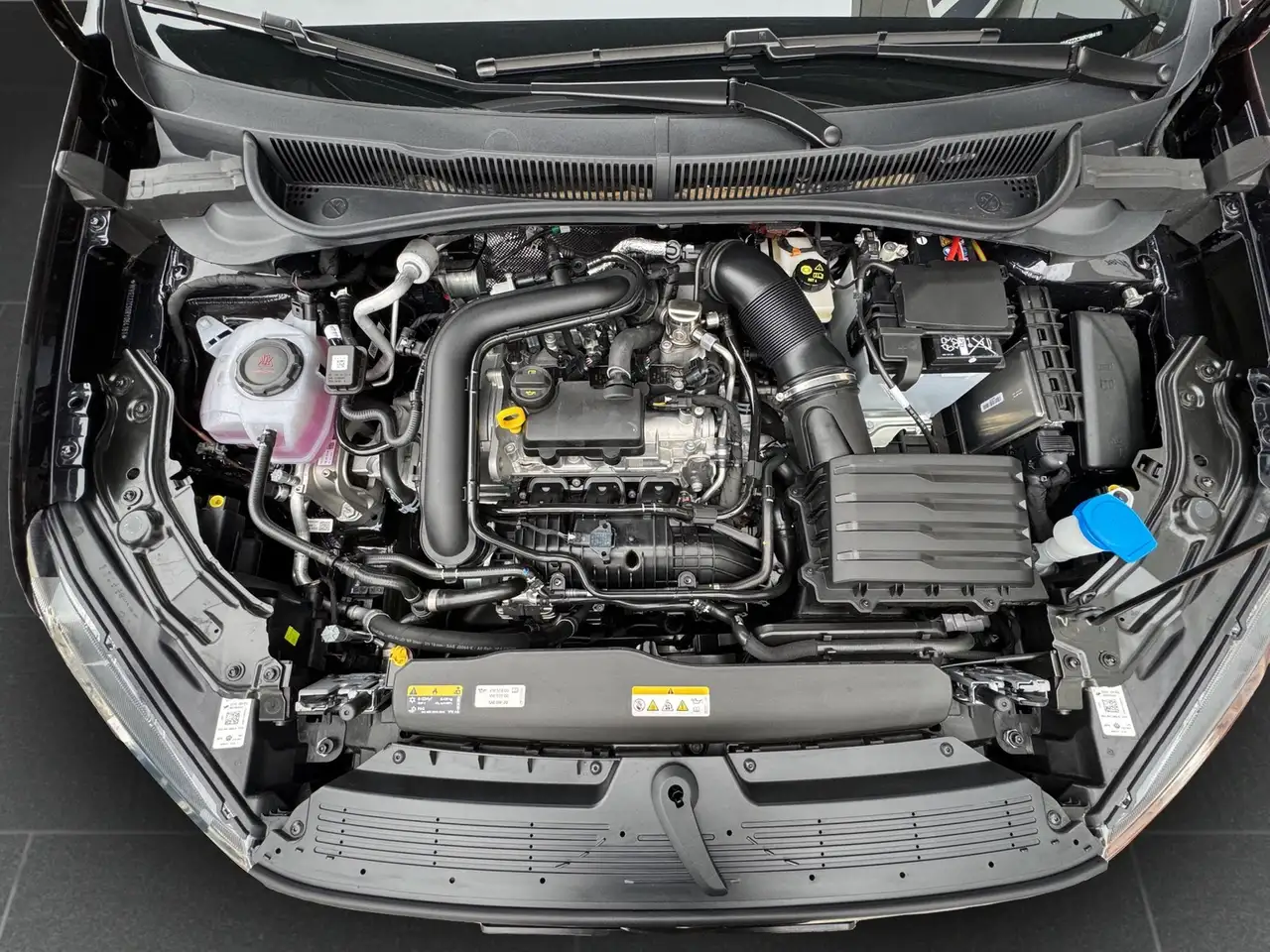Volkswagen Taigo Move 1.0 TSI DSG /Rückfahrkam/LED/CarPlay — Vehicle gallery 18