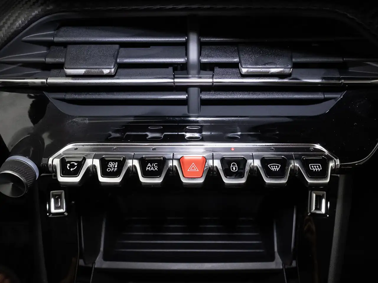 Peugeot 208 Active Eléctrico 136 — معرض صور السيارة 21