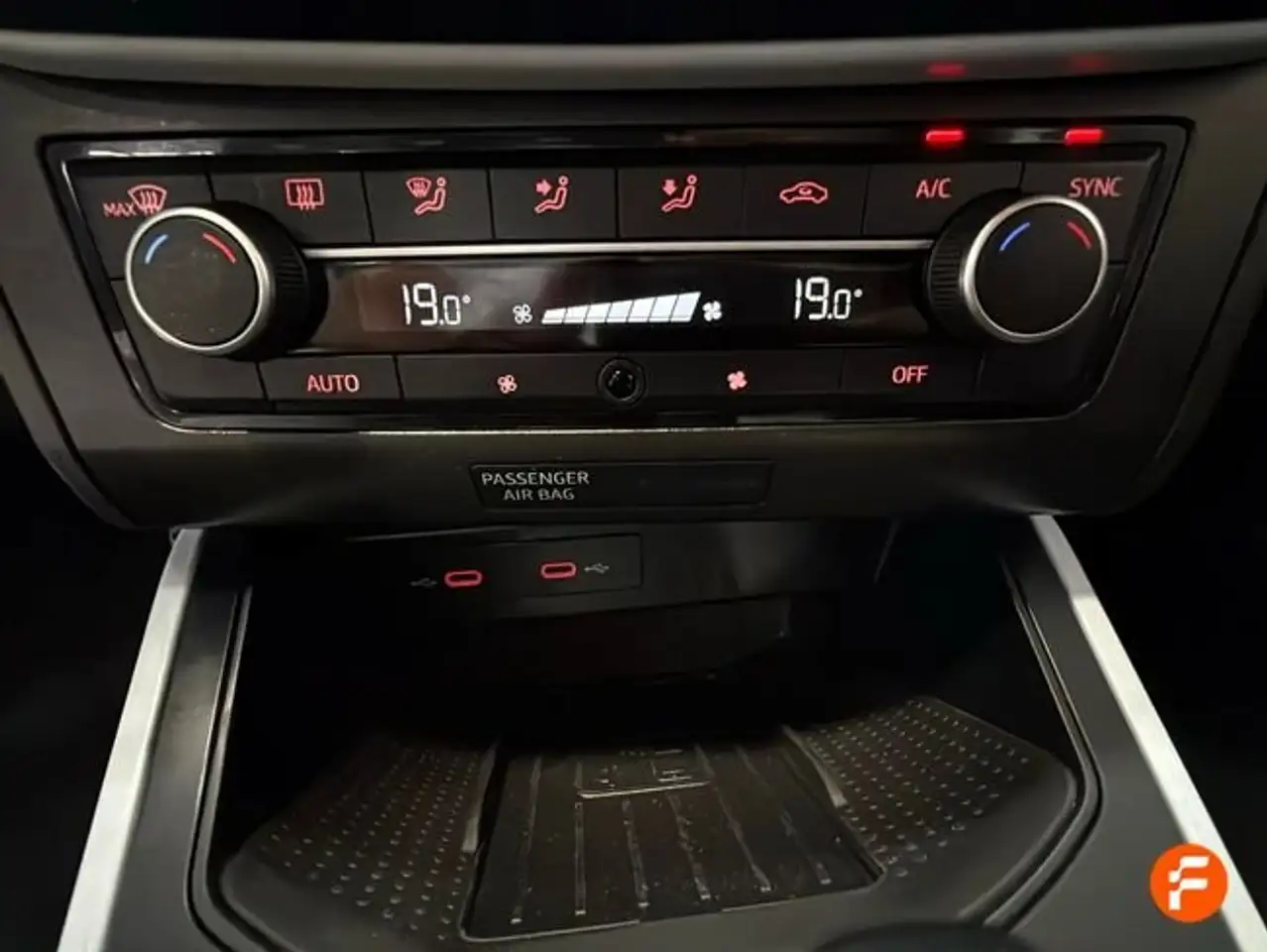 SEAT Arona 1.0 TSI 81kW DSG Style XL — معرض صور السيارة 24