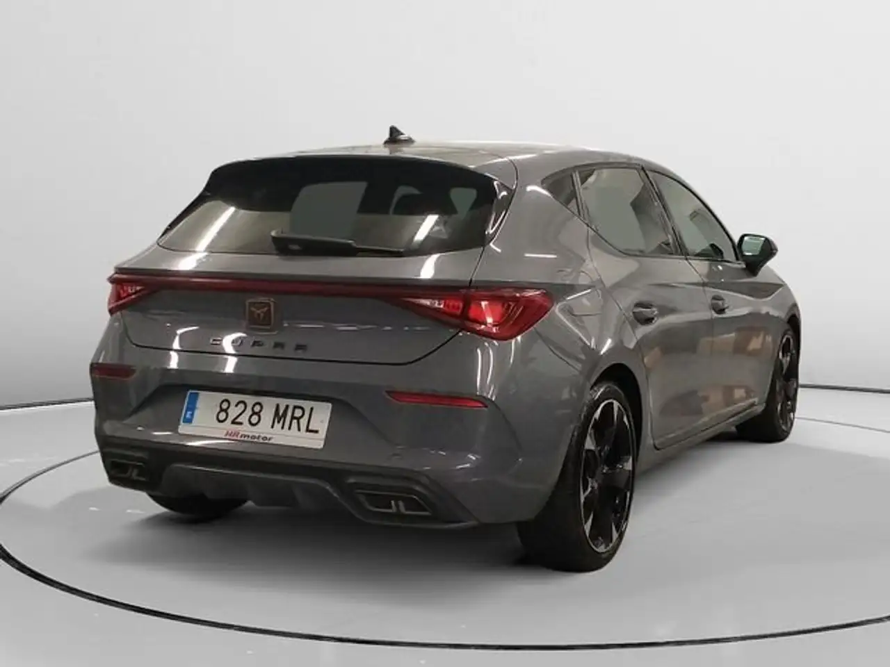CUPRA Leon 1.5 eTSI 110 DSG — Galerie du véhicule 2