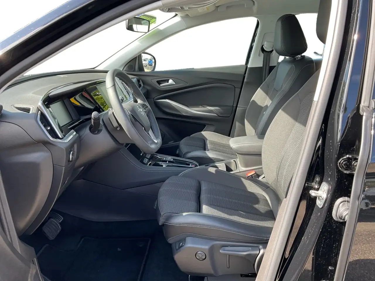 Opel Grandland 1.2 Enjoy Garantie!! Kamera, NAVI, — معرض صور السيارة 11