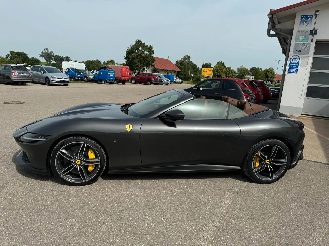 Ferrari Roma 3.9 T V8 Spider DCT, in CANNA DI FUCILE — معرض صور السيارة 3