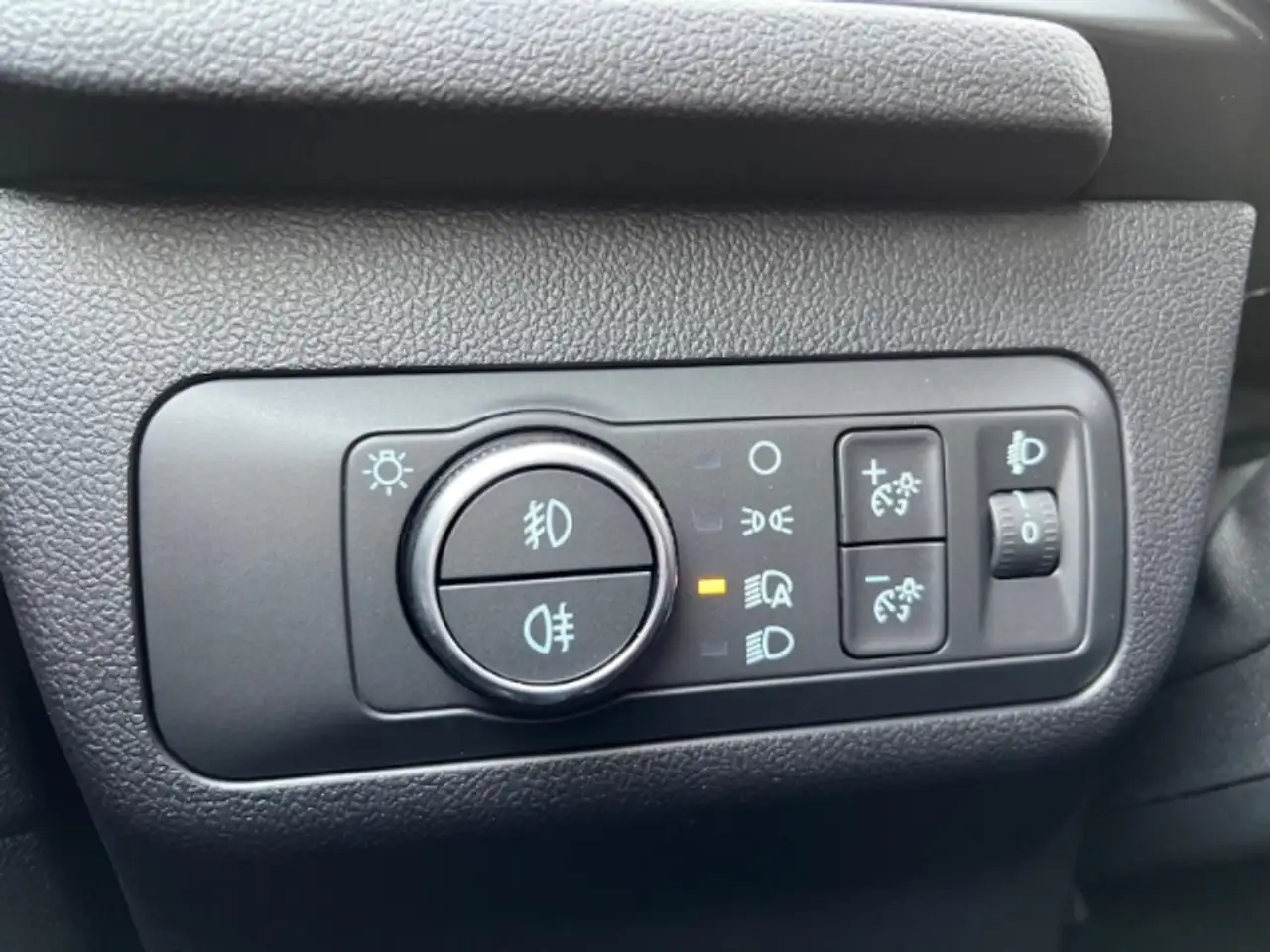 Ford Kuga Titanium 2.5 FHEV Sitzheizung/Navi mit Carplay/Fro — معرض صور السيارة 18