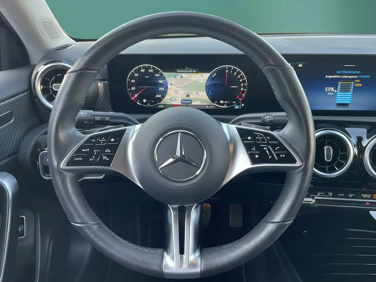 Mercedes-Benz A 250 A 250 e PROGRESSIVE+KAMERA+LENKHZ+SHZ+SPUR/BREMS — Vehicle gallery 15