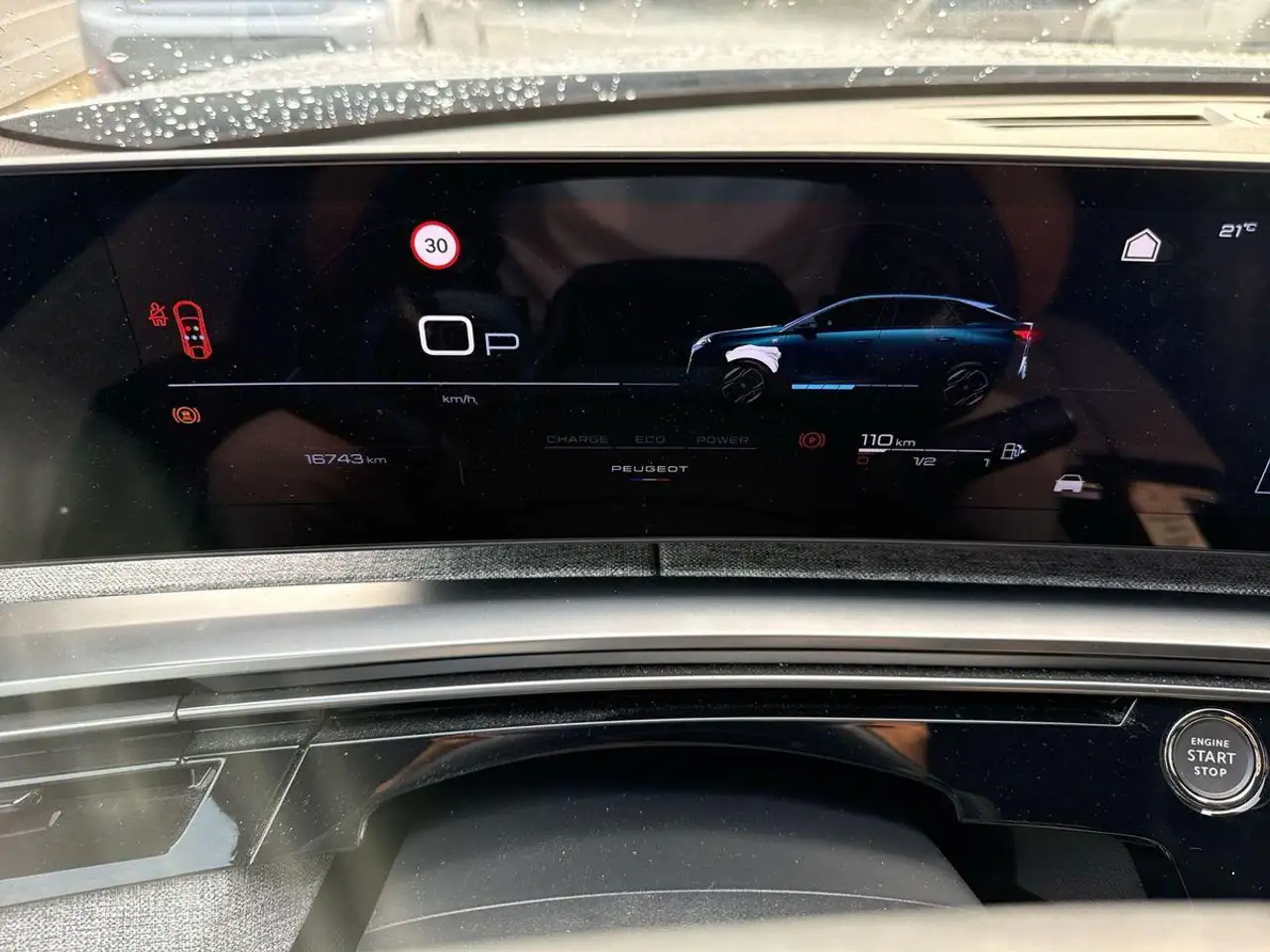 Peugeot 3008 GT Hybrid 136 e-DSC6 — معرض صور السيارة 12