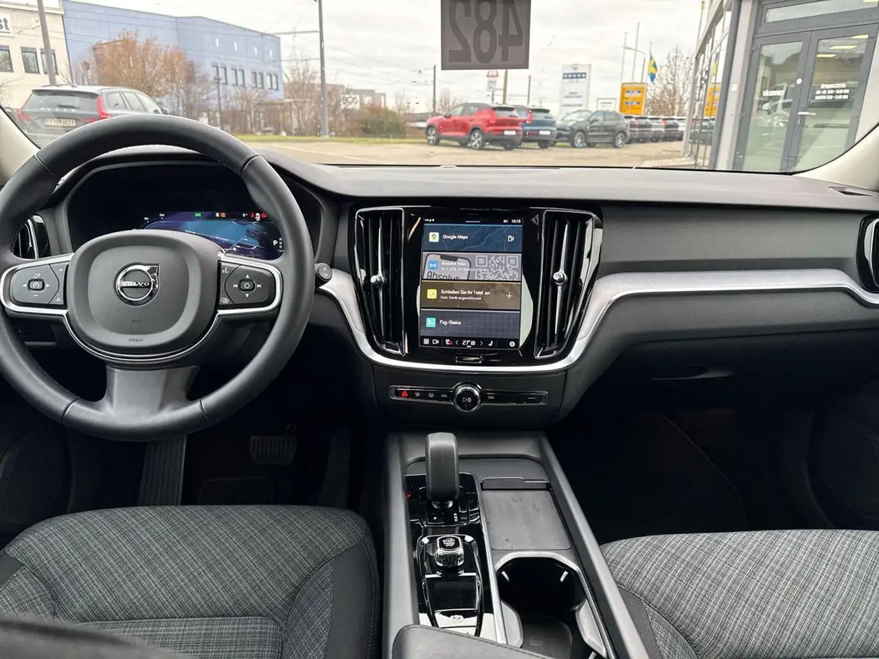 Volvo V60 B4 FWD Core 17" 360° 4xSHZ ACC FHZ LED LHZ — Galerie du véhicule 16