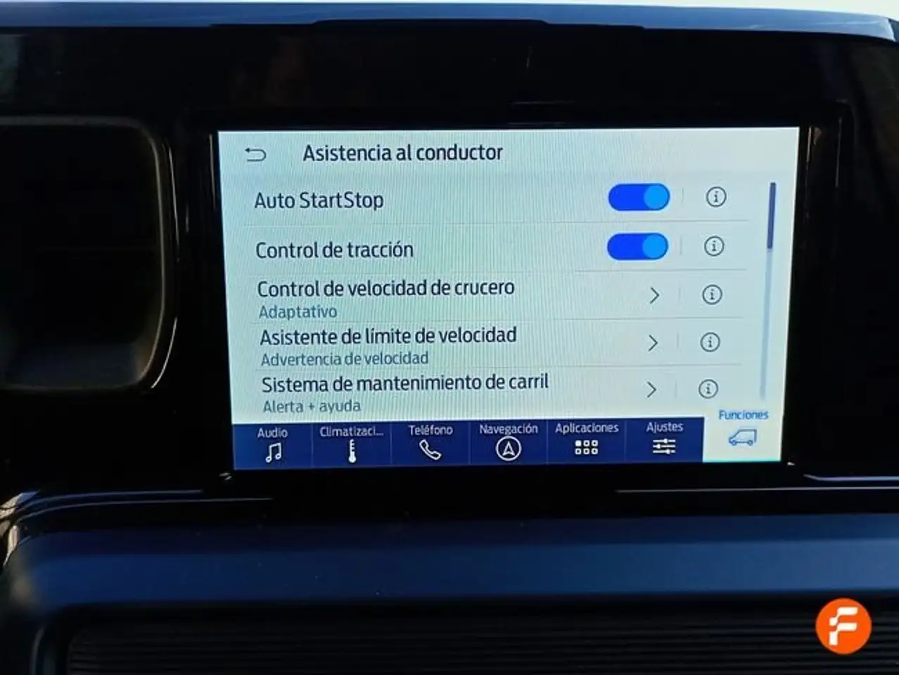 Ford Tourneo Courier 1.0 Ecoboost Active — Vehicle gallery 27