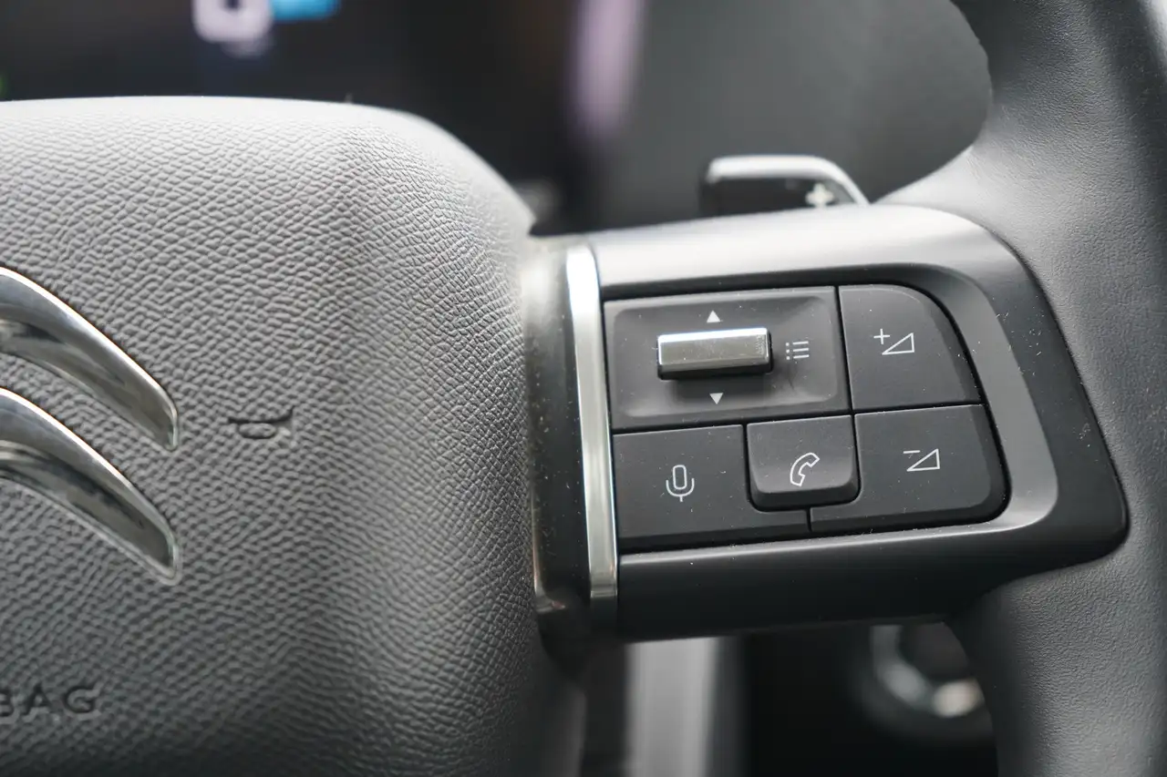Citroen C4 1.2 12V e-THP Plus LED Navi ACC Totwinkel — معرض صور السيارة 12