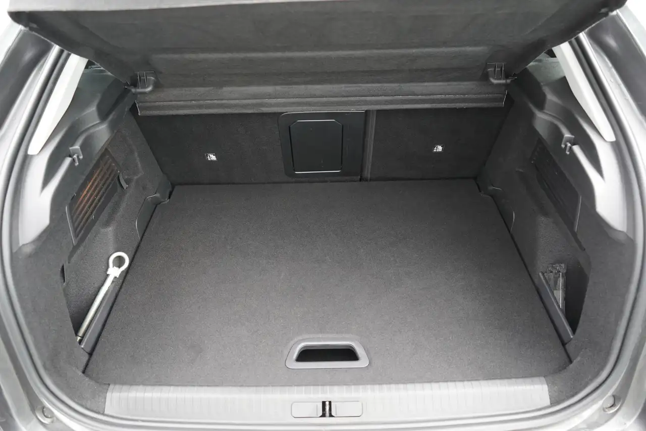 Citroen C4 1.2 12V e-THP Plus LED Navi ACC Totwinkel — معرض صور السيارة 29