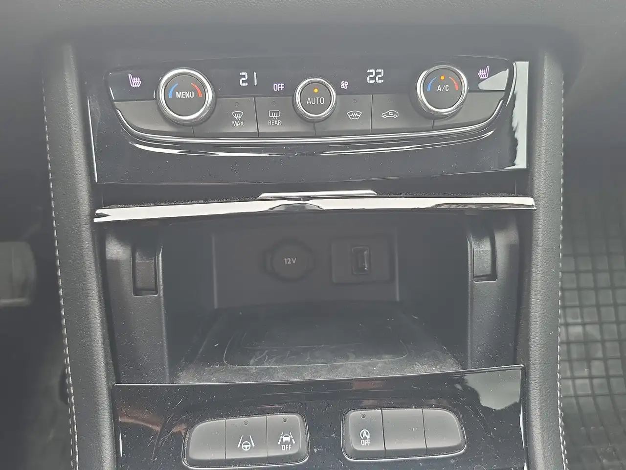 Opel Grandland 1.2 Turbo Ultimate *360Grad Kamera* — معرض صور السيارة 14