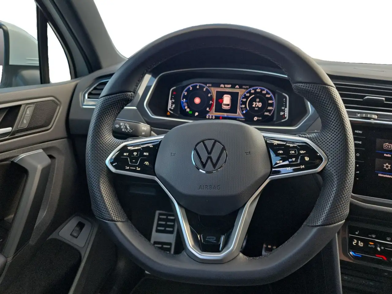 Volkswagen Tiguan R-Line 1.5 l TSI DSG, LEDER/MATRIX/360°VI — Galería del vehículo 13