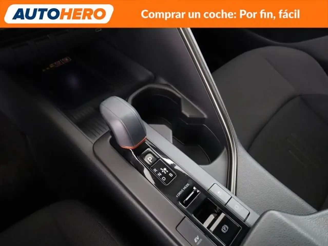 Toyota C-HR 2.0 Hybrid Advance — معرض صور السيارة 30
