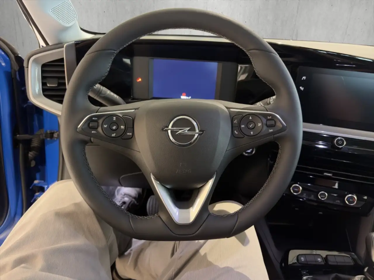 Opel Mokka Elegance Navi Klimaautom PDC v+h Kamera SHZ LHZ — معرض صور السيارة 11