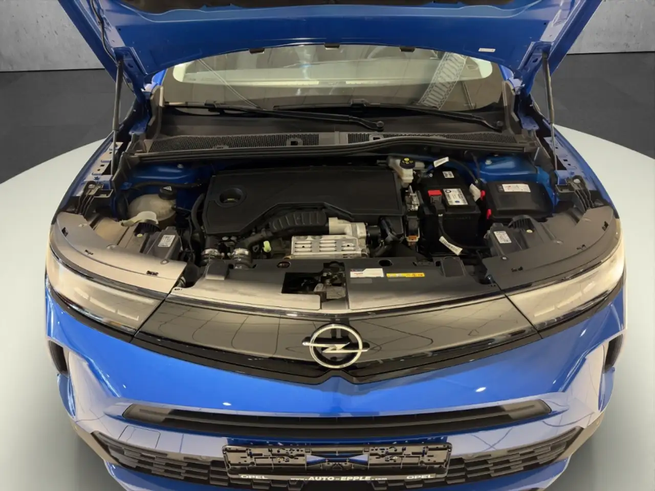 Opel Mokka Elegance Navi Klimaautom PDC v+h Kamera SHZ LHZ — معرض صور السيارة 18
