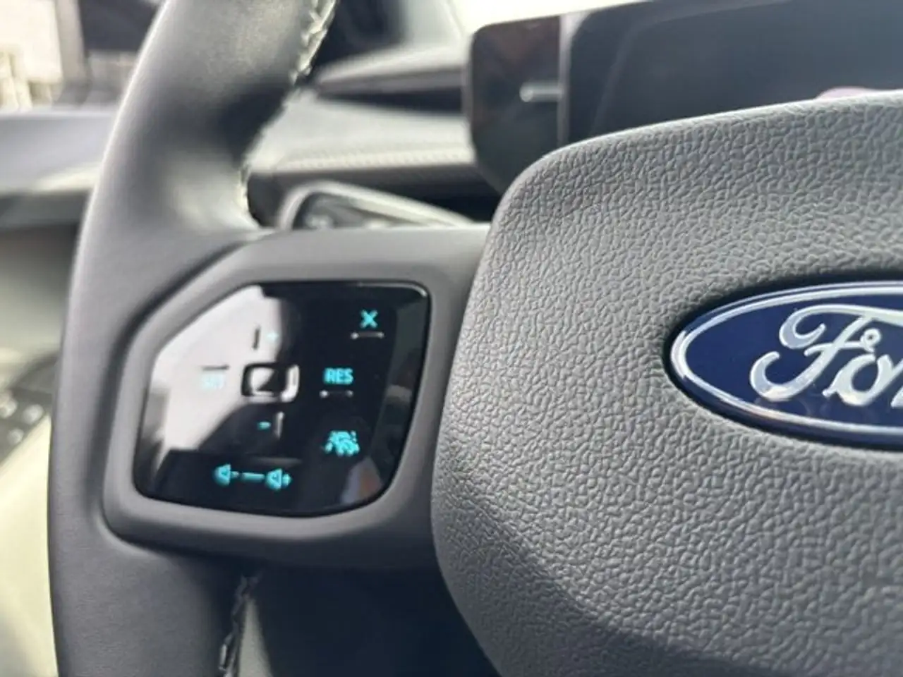 Ford Capri AWD Rango Extendido Premium79kWh — معرض صور السيارة 15