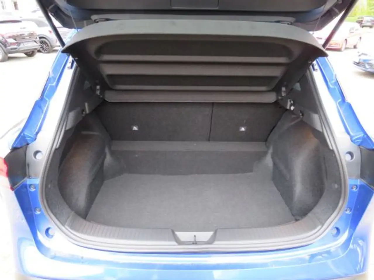 Nissan Qashqai ACENTA 1 3 Benziner Panoramadach Rückkamera Alu Assistenzsysteme usw. — Galería del vehículo 5