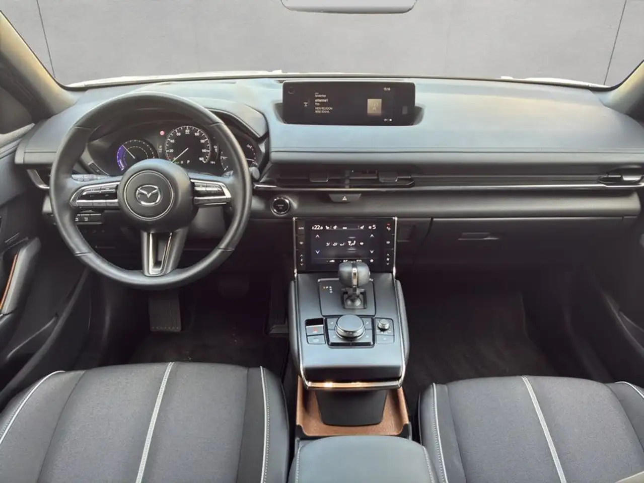 Mazda MX-30 e-SKYACTIV EV MAKOTO — Galería del vehículo 14