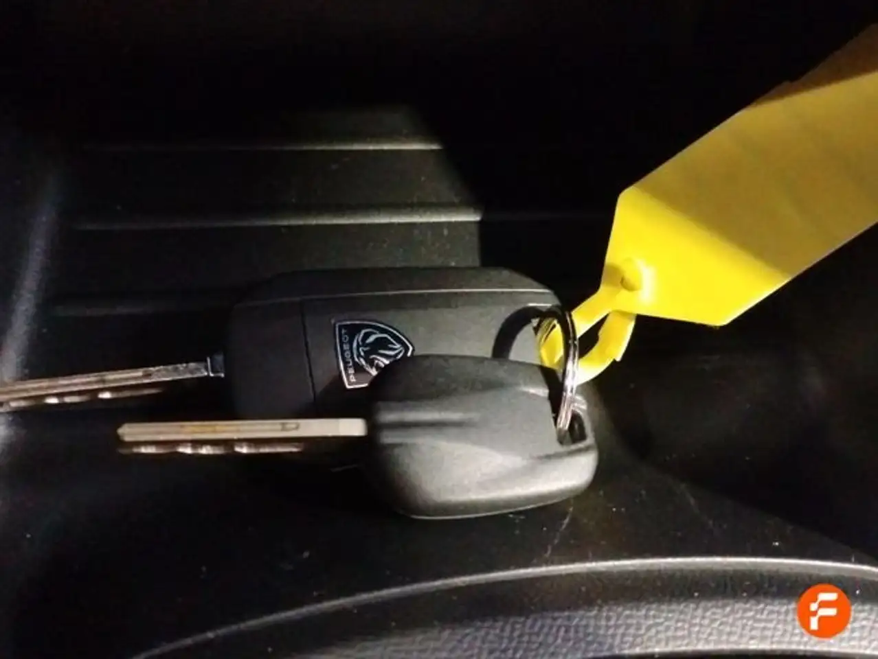Peugeot 2008 N Active Hybrid 136 eDCS6 — معرض صور السيارة 23