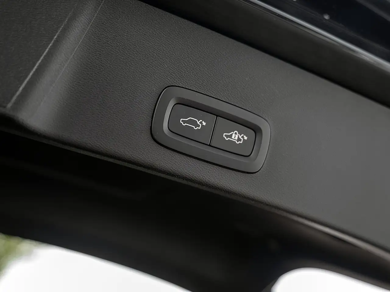 Volvo XC40 B3 Core LED SCHEINWERFER NAVI KAMERA PDC — معرض صور السيارة 28