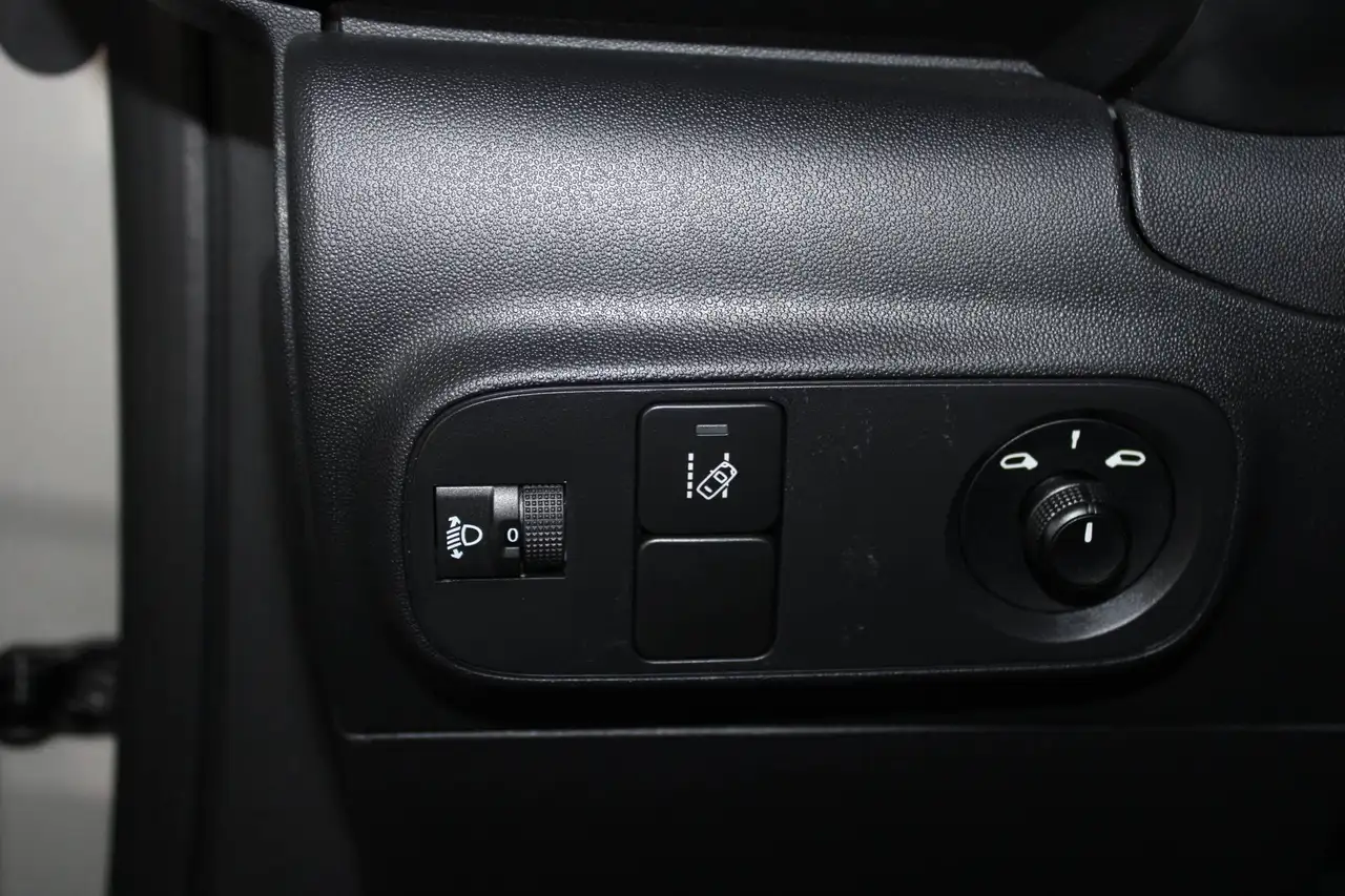 Citroen C3 PureTech YOU! 5-trg LED KLIMA PDC DAB Touch — Vehicle gallery 16