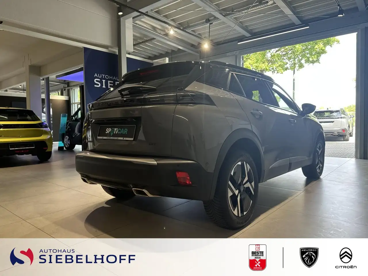Peugeot 2008 GT PureTech 130 EAT8 — Vehicle gallery 5