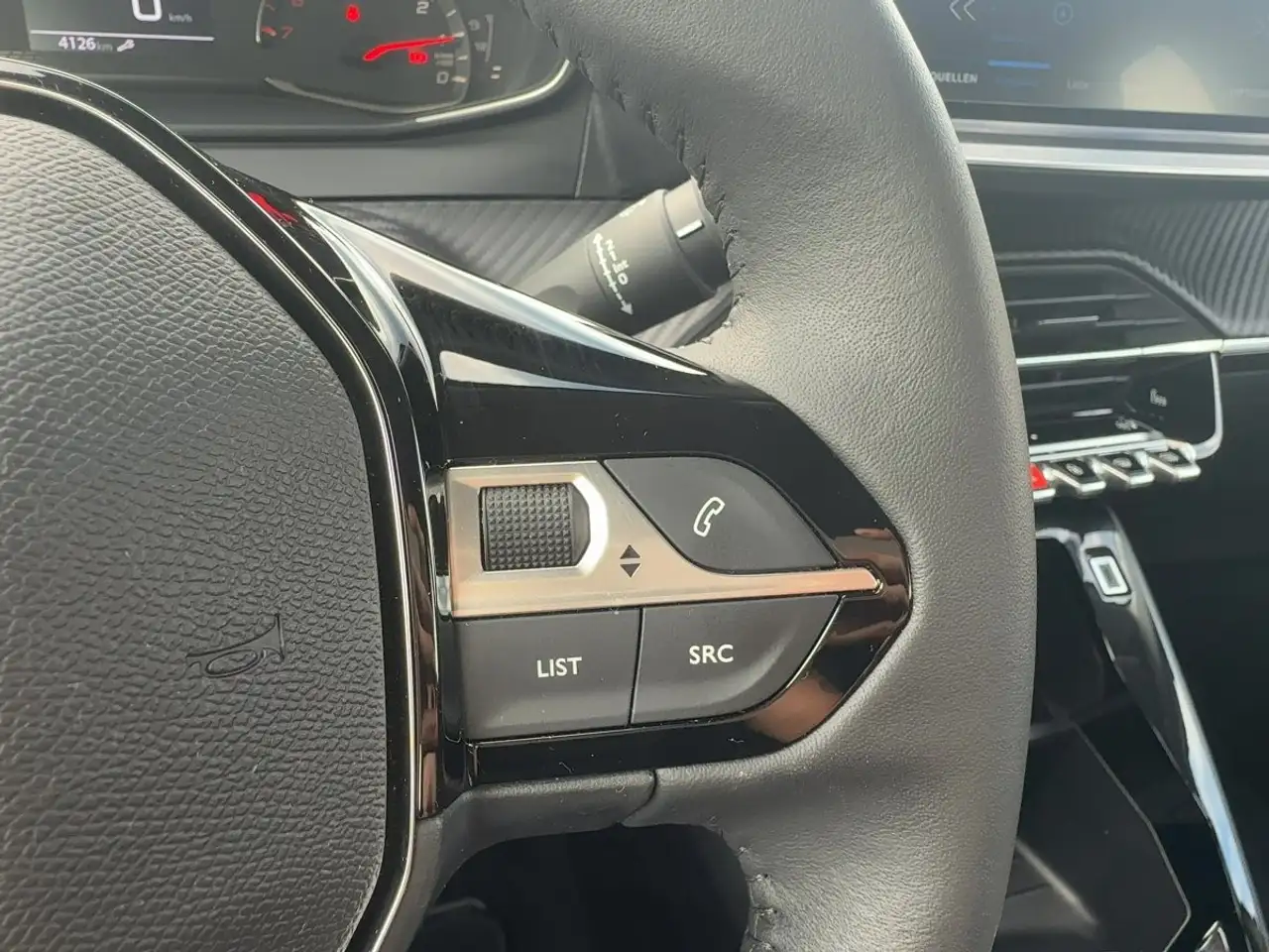 Peugeot 208 1.2 PureTech Active Einparkhilfe Sitzheizung — Vehicle gallery 14