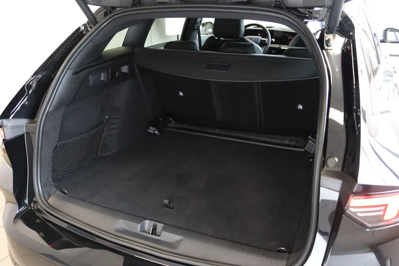 Opel Astra ST Ultimate *Pano*HUD*Memory*WSS-HZG*360° — Galería del vehículo 6