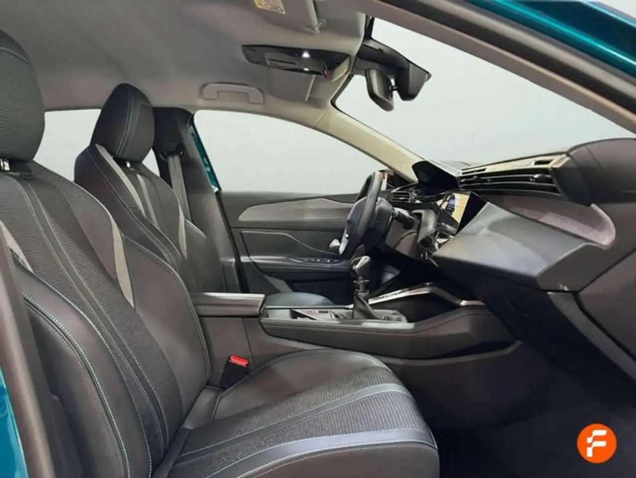 Peugeot 308 1.2 PureTech S&S Allure 130 — Vehicle gallery 12