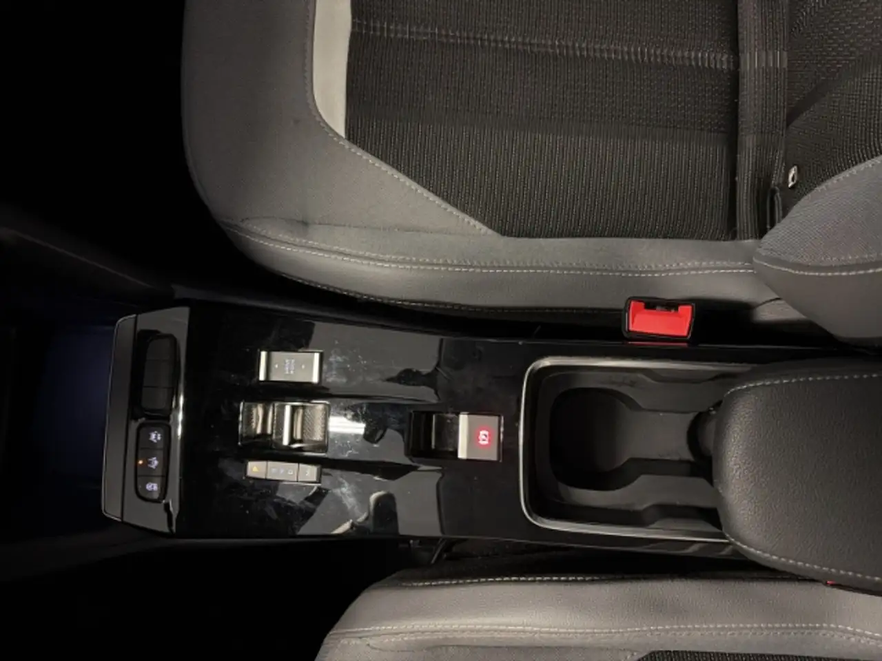 Opel Mokka 1.2 Elegance LED - Apple Carplay - Kessy - ACC — Galerie du véhicule 24