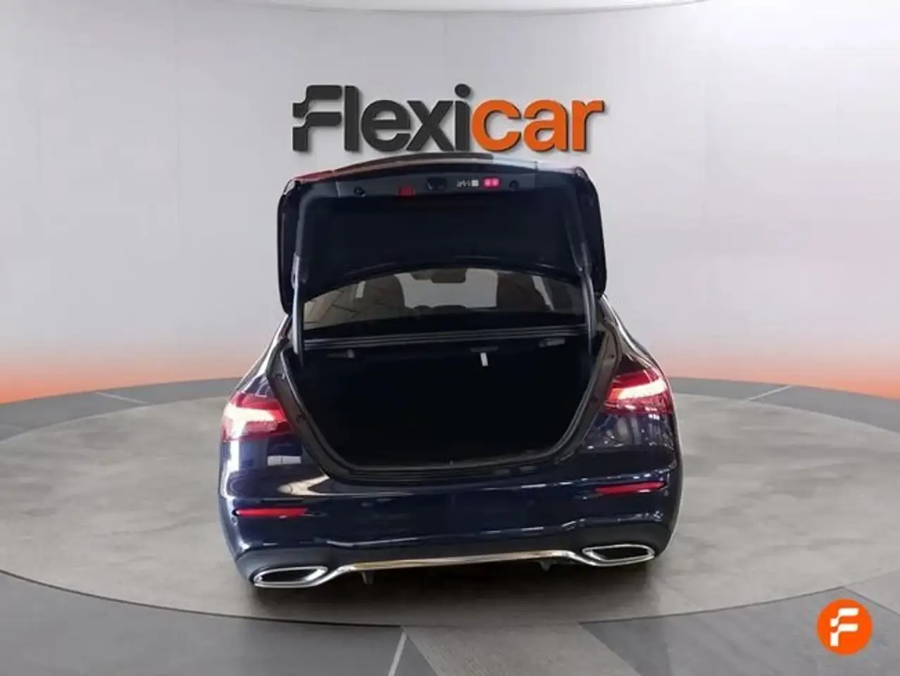 Mercedes-Benz E 200 — Galería del vehículo 28