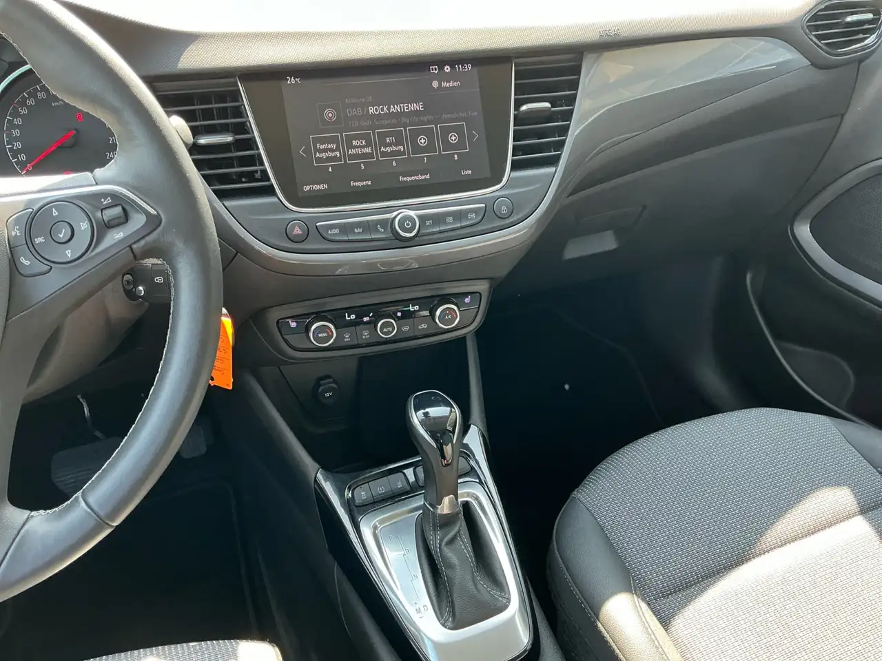 Opel Crossland 1.2 Automatik, Navigation, Kamera — معرض صور السيارة 13