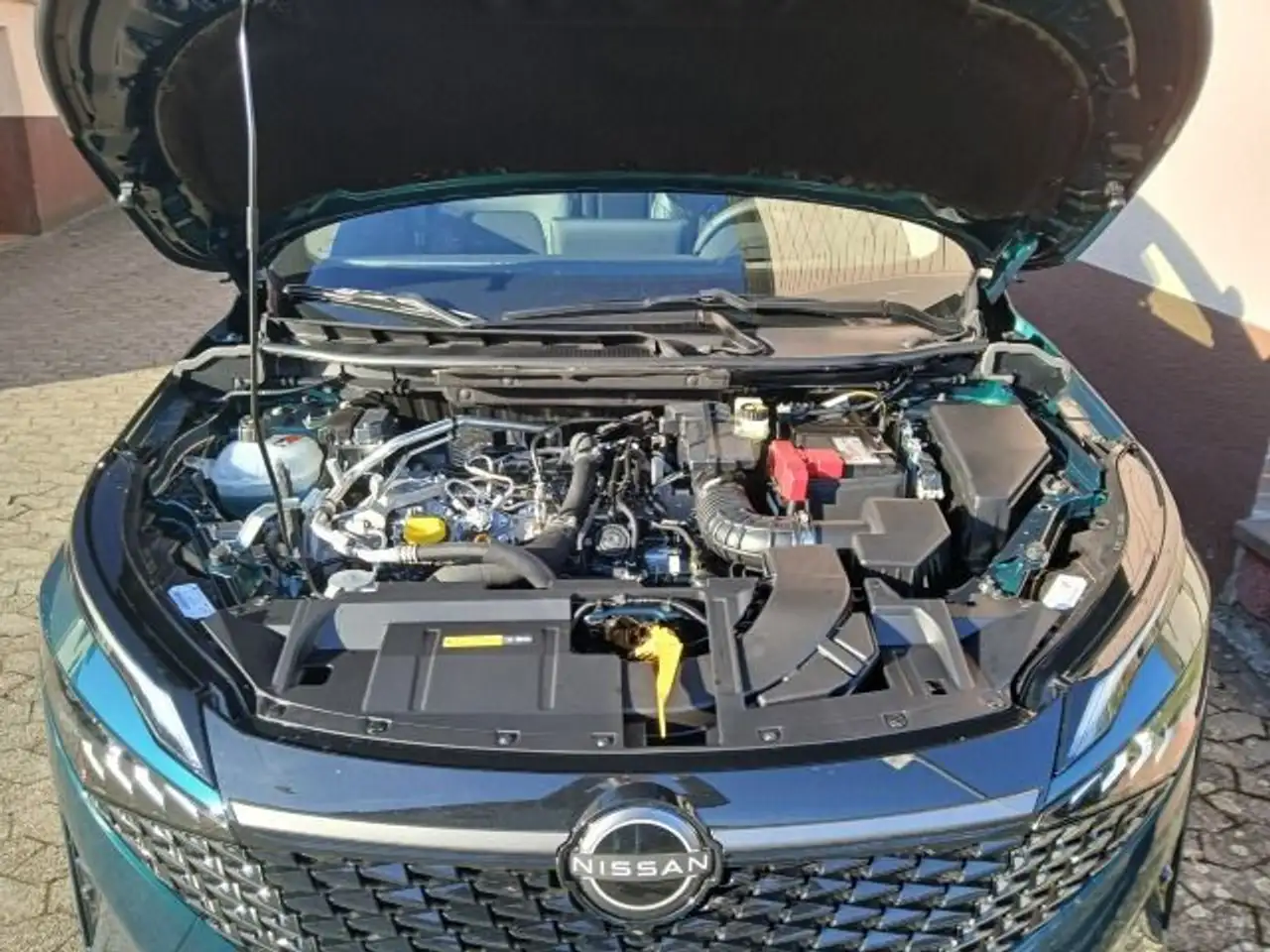 Nissan Qashqai 1.3 DIG-T N-Connecta Navi+360°Kamera — Vehicle gallery 24