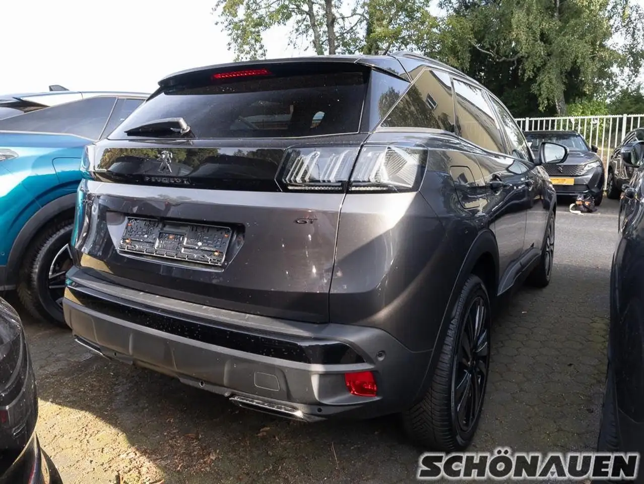 Peugeot 3008 1.2 PureTech 130 GT +360°+PANO+eHK+NAV+SHZ+ — Galería del vehículo 3