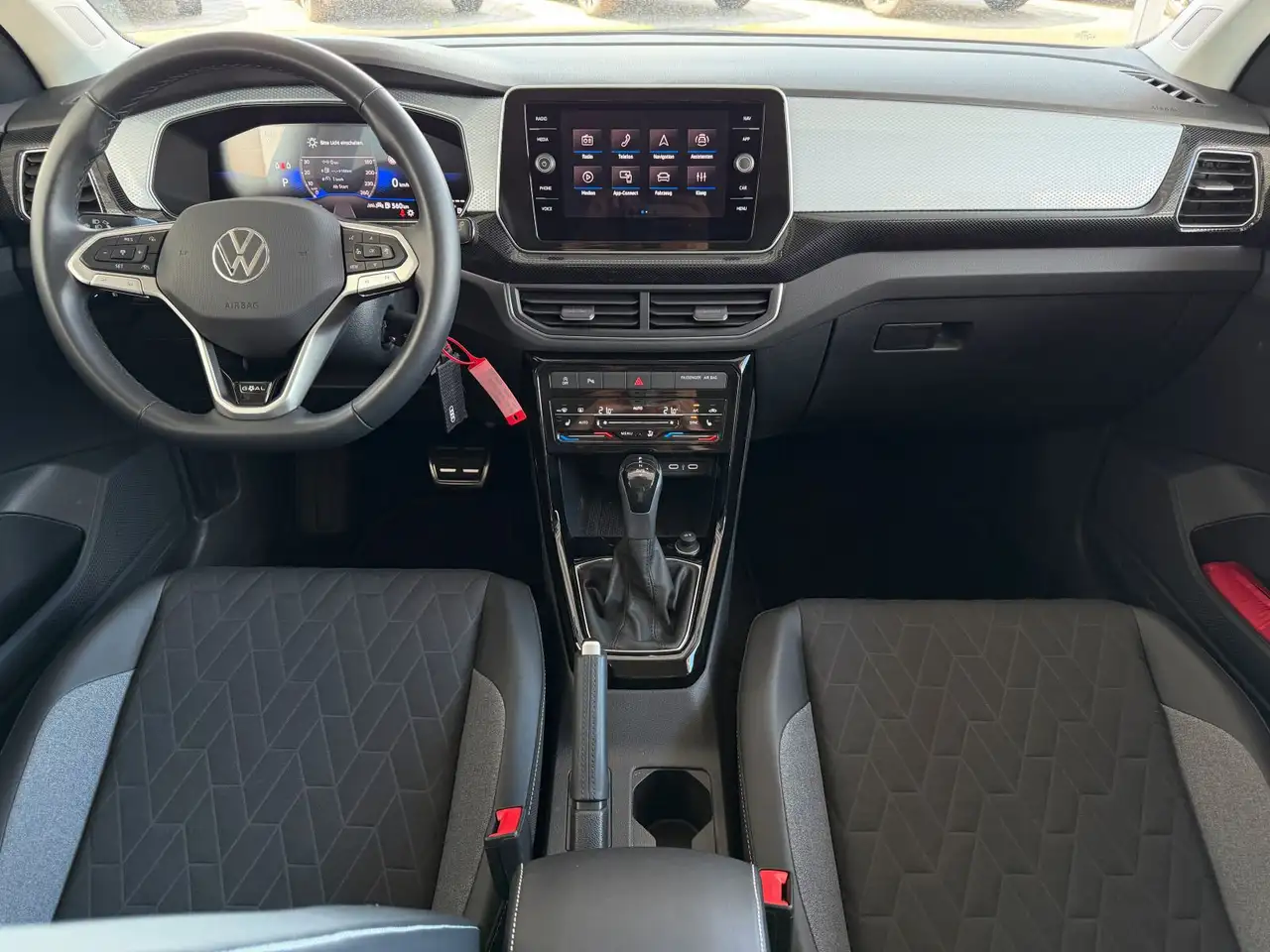 Volkswagen T-Cross GOAL 1.0 TSI DSG AHK RFK NAVI — Galería del vehículo 13